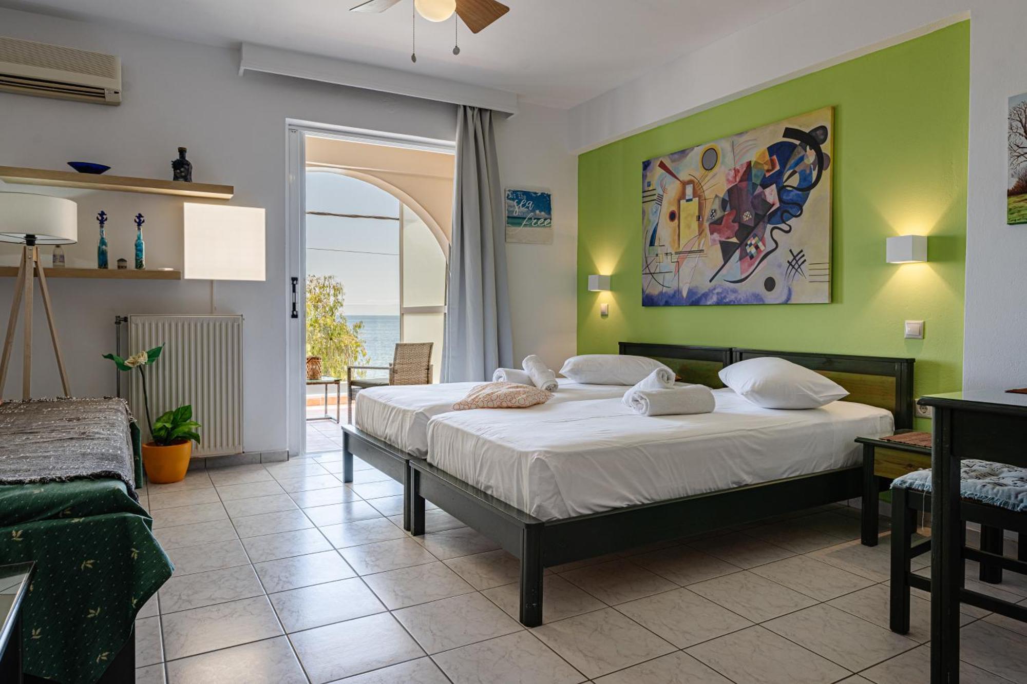 Seafront Spirit Suites Zakynthos Town Exterior photo